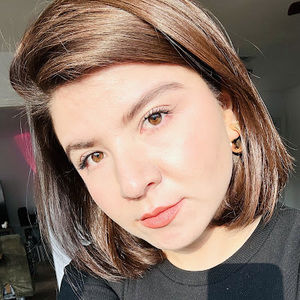 Meet your Posher, Estefany